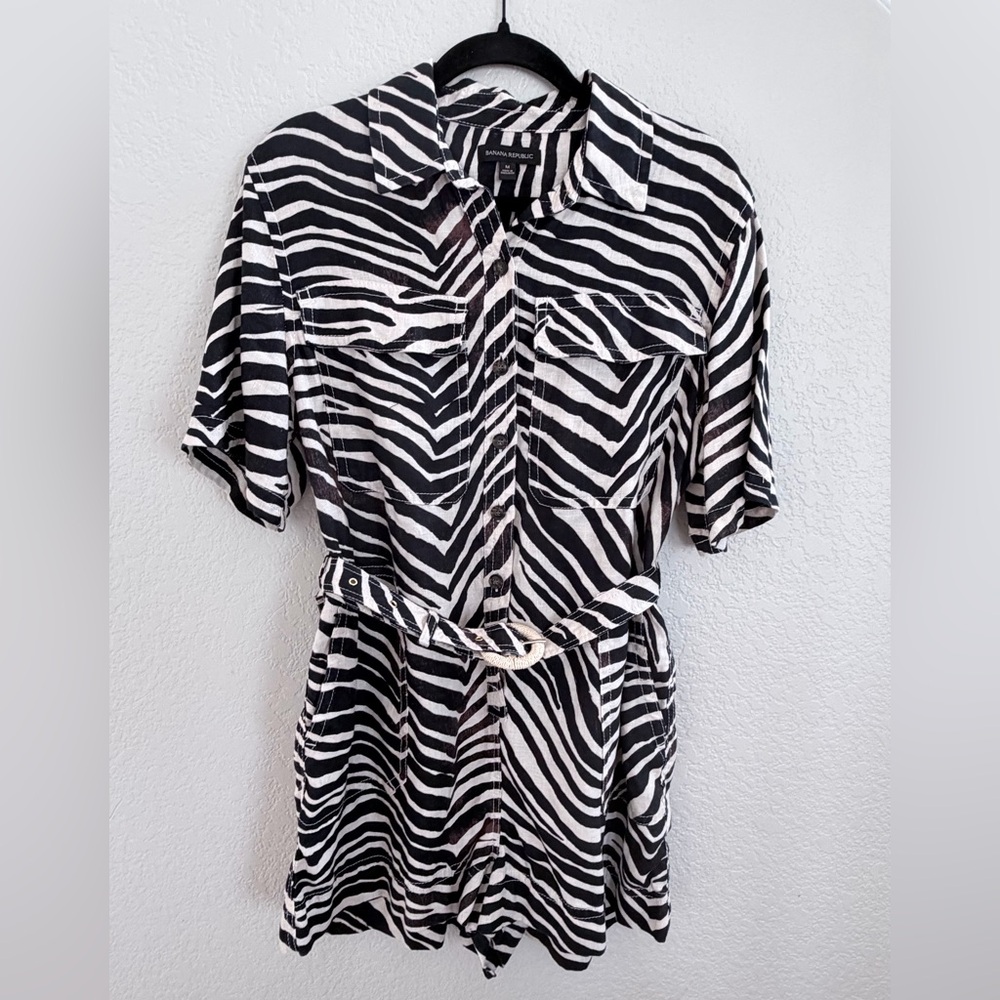 Banana Republic Safari linen romper - Picture 1 of 10